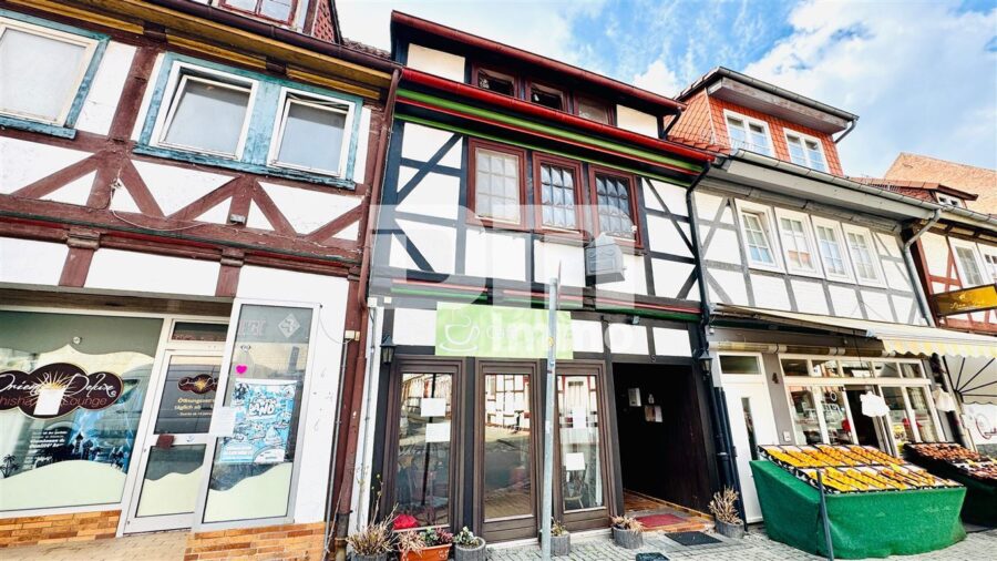 Historisches Fachwerk-Ensemble mit Renditepotenzial in zentraler Lage von Northeim - Titel Frontansicht
